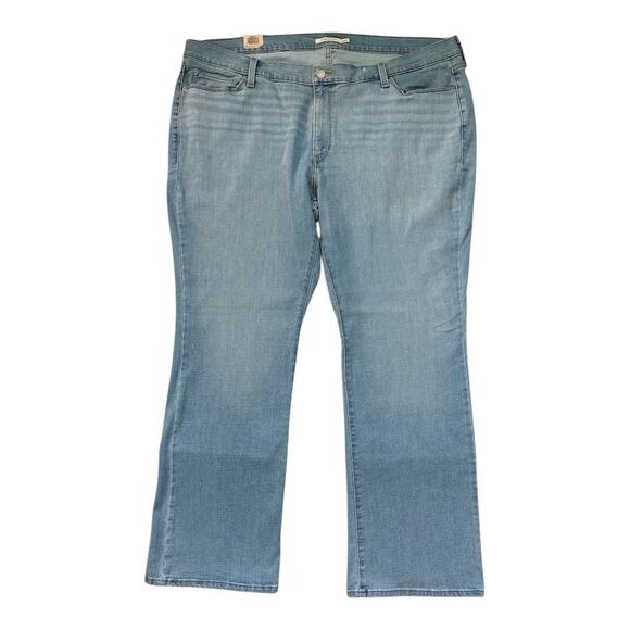 Levi's Women's Classic Boot Cut Jeans Blue Size 24W Denim Light Medium Wash - Picture 2 of 9